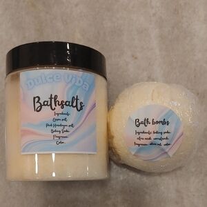Bath Salts and Bath Bomb Set - Cream